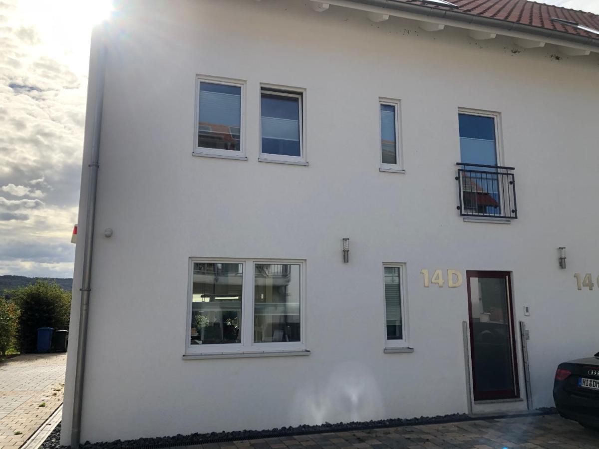 Stadtnahe Komfortferienwohnung Fuer Familien Und Geschaeftsreisende Хильдесхайм Экстерьер фото